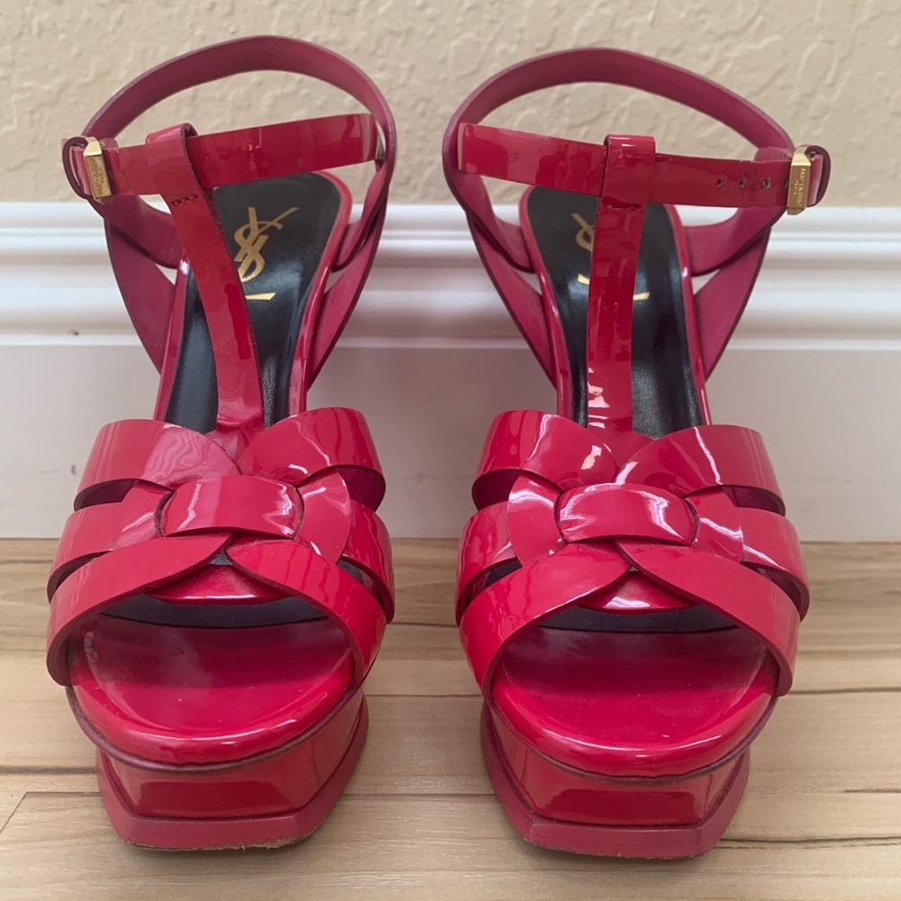 YSL Tribute Pumps in Fuchsia